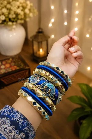 সাদামাটা সাজে একটু রঙের ছোঁয়া!