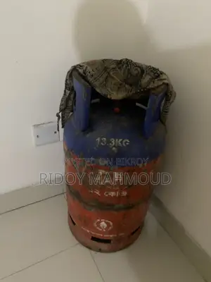 Cylinder and stove will be sold