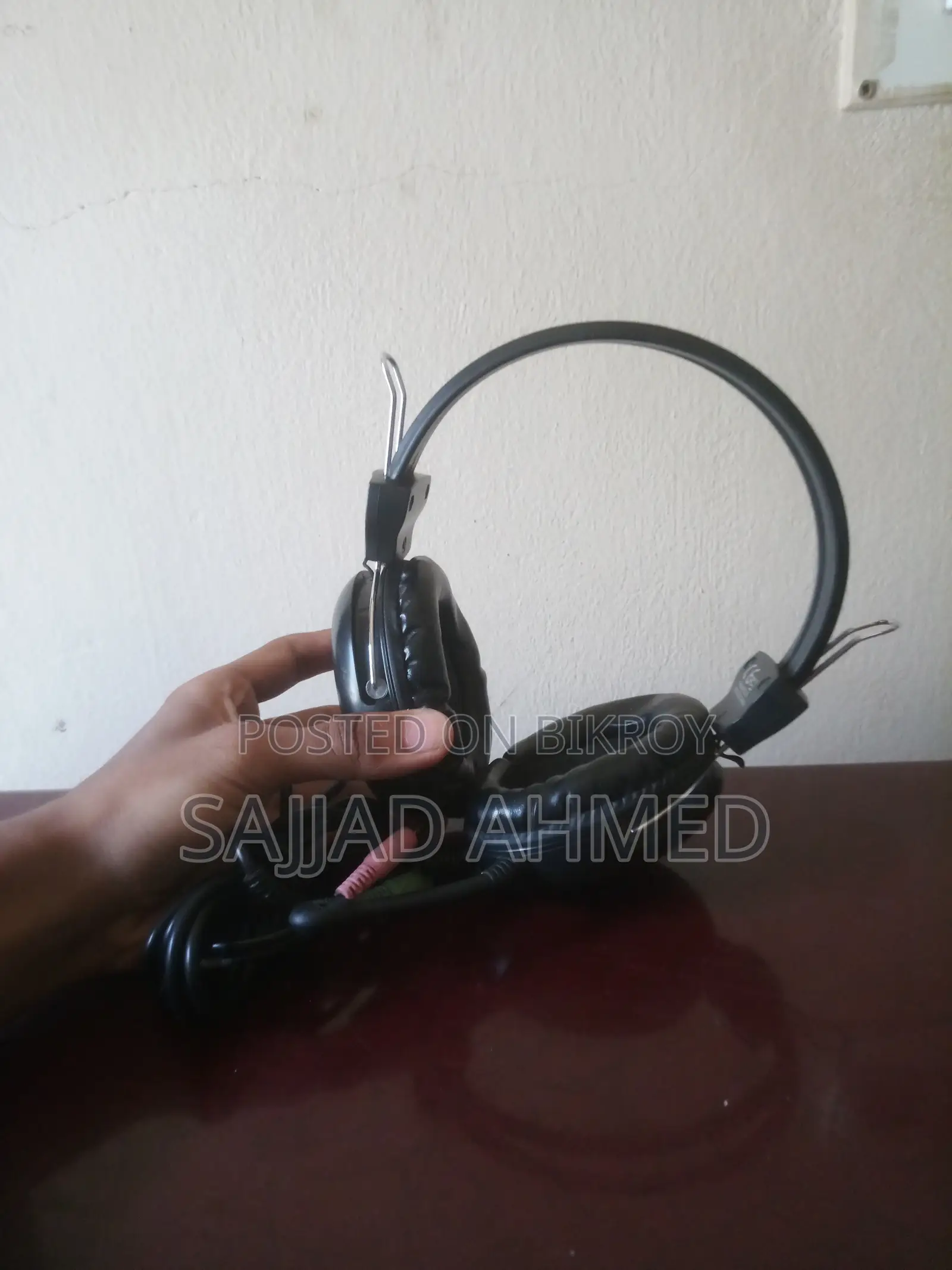This is an unboxed headphone I want to sell.