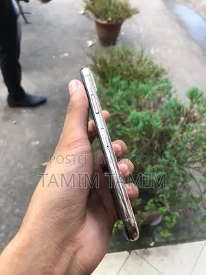 অ্যাপল আইফোন এক্সএস ২৫৬ জিবি গোল্ড