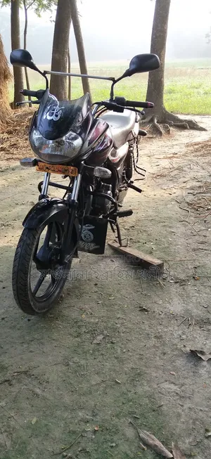 Bajaj Discover 100 2026 Red