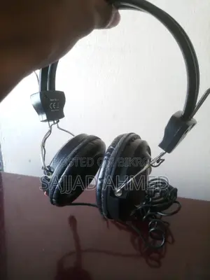 This headphone has no box, I want to sell it. There is an option to bargain