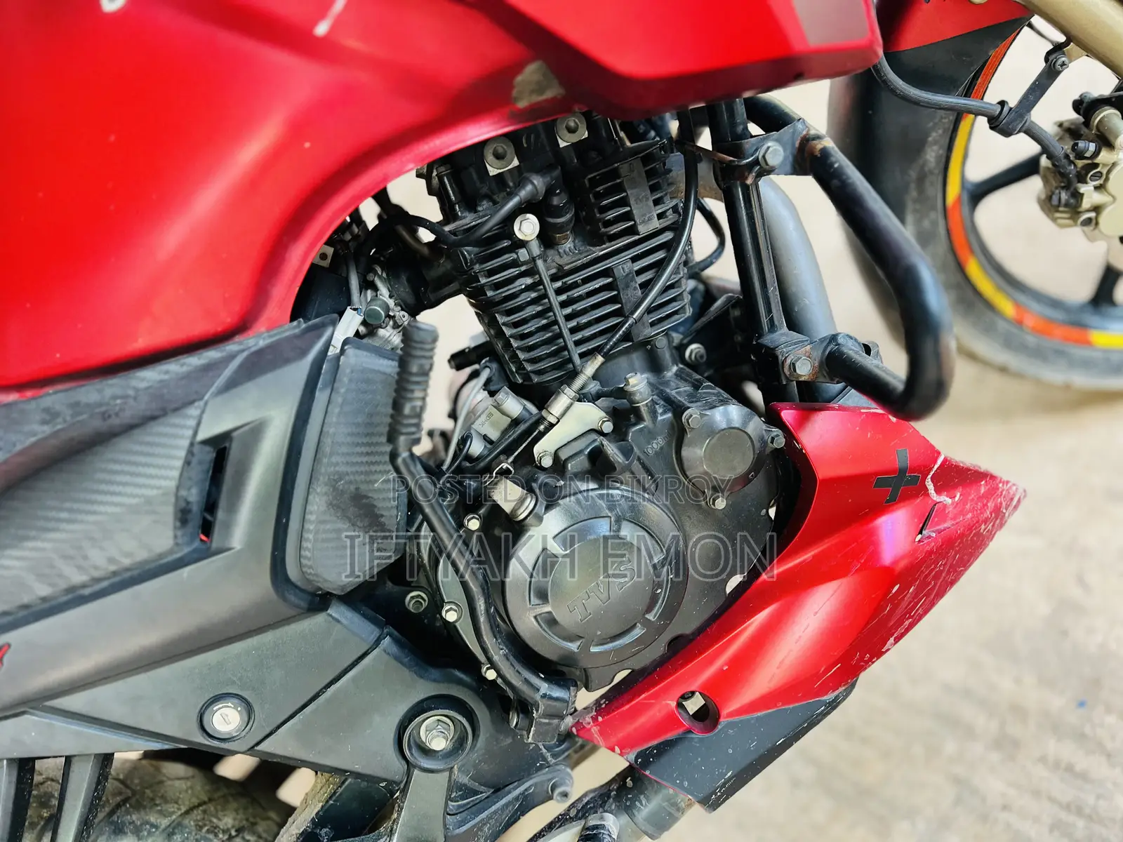 TVS Apache RTR 160 2V 2018 Red