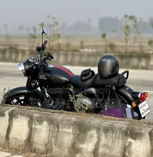 Royal Enfield Classic 350 2024 Black