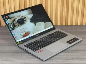 Laptop Acer 3GB Intel SSD 256GB