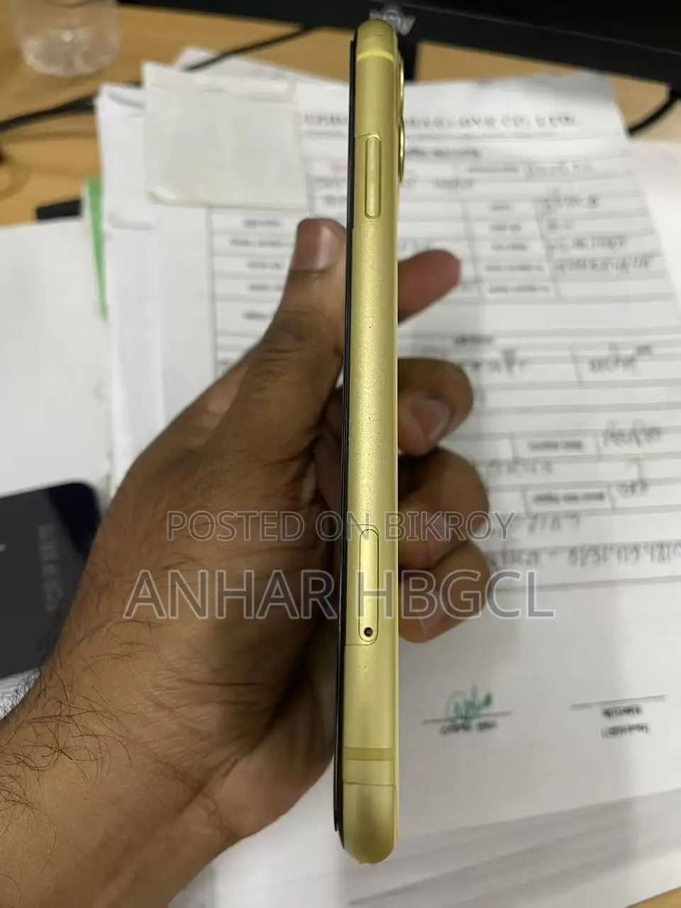 Apple iPhone 11 64 GB Yellow