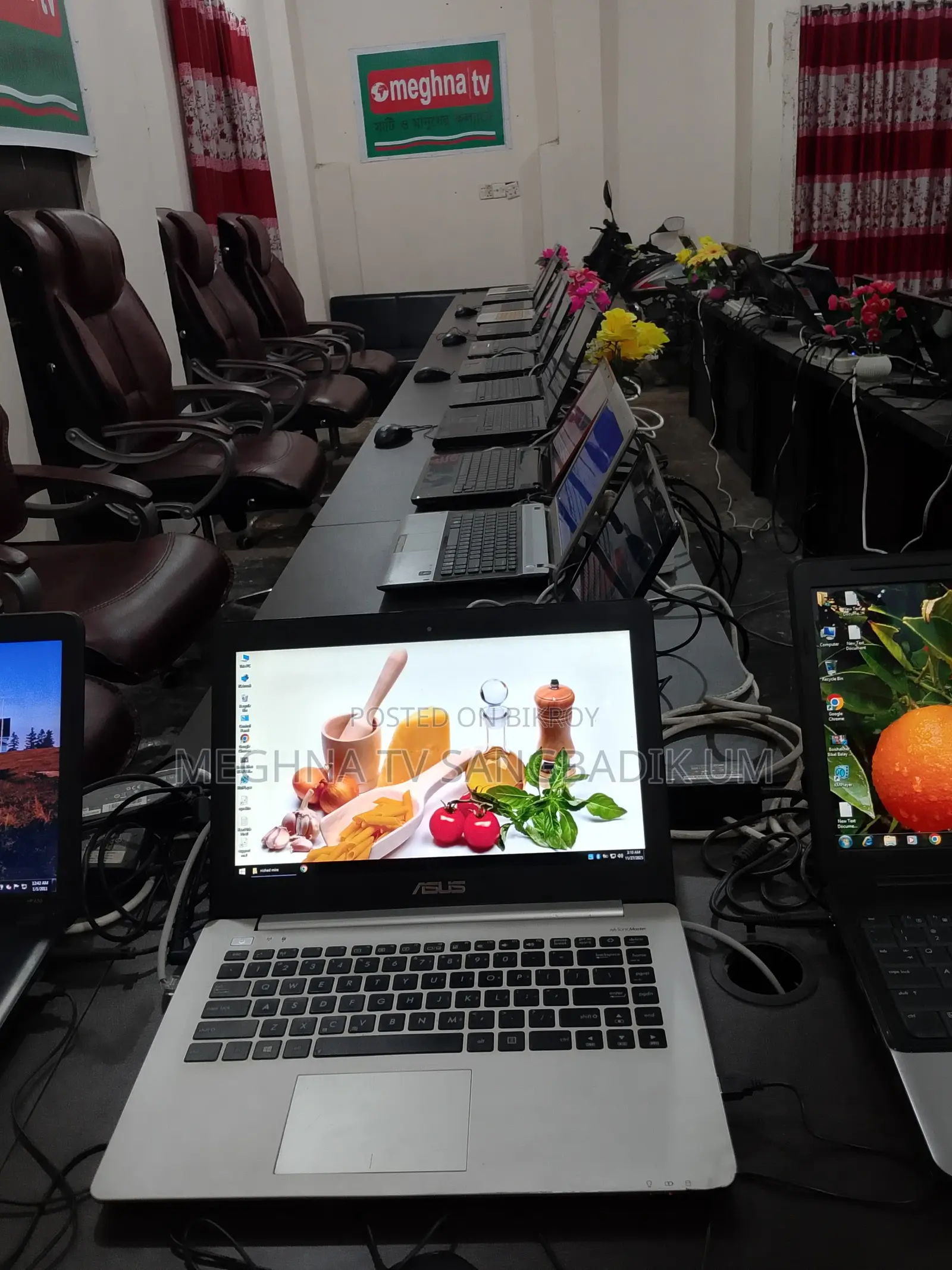 ল্যাপটপ ASUS ৩জিবি রেম ইন্টেল এসএসডি ২৫৬জিবি