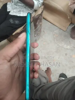Symphony Z33 32 GB Green