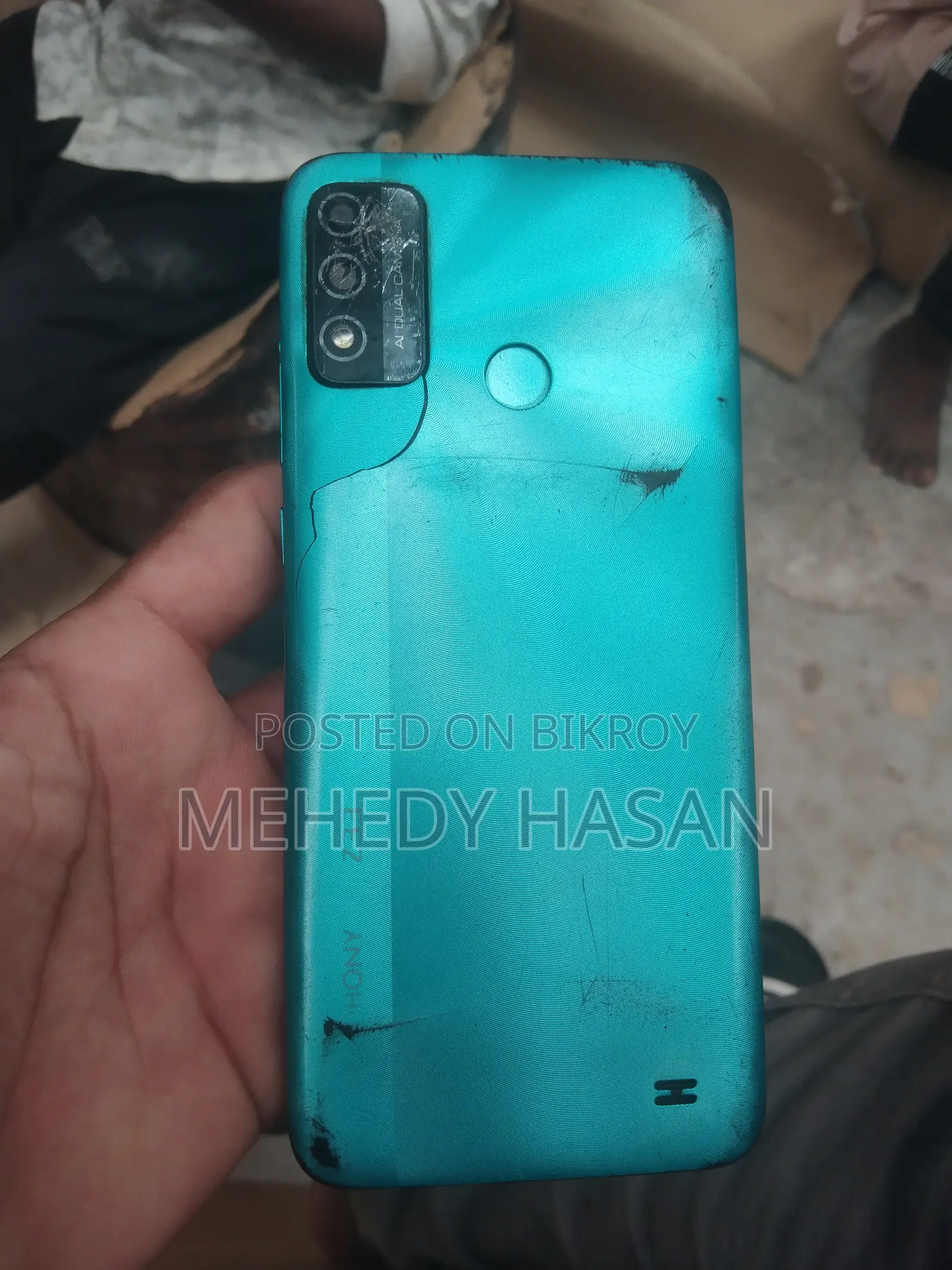 Symphony Z33 32 GB Green