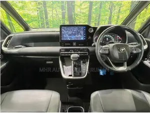 Toyota Voxy 2022 Pearl
