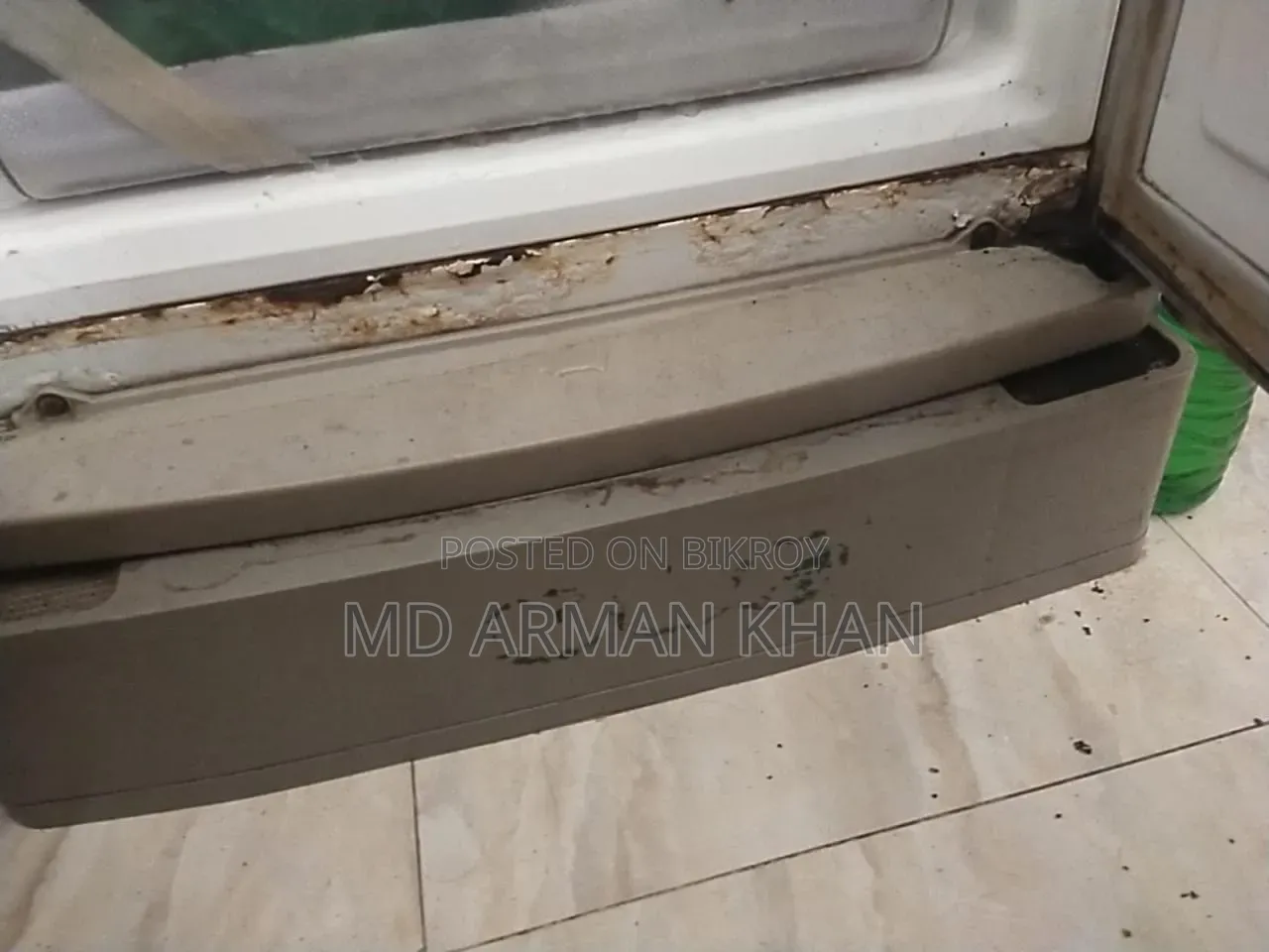 এলজি ২০৮ লিটার রেফ্রিজারেটর বিক্রয়। ব্র্যান্ড: এলজি,