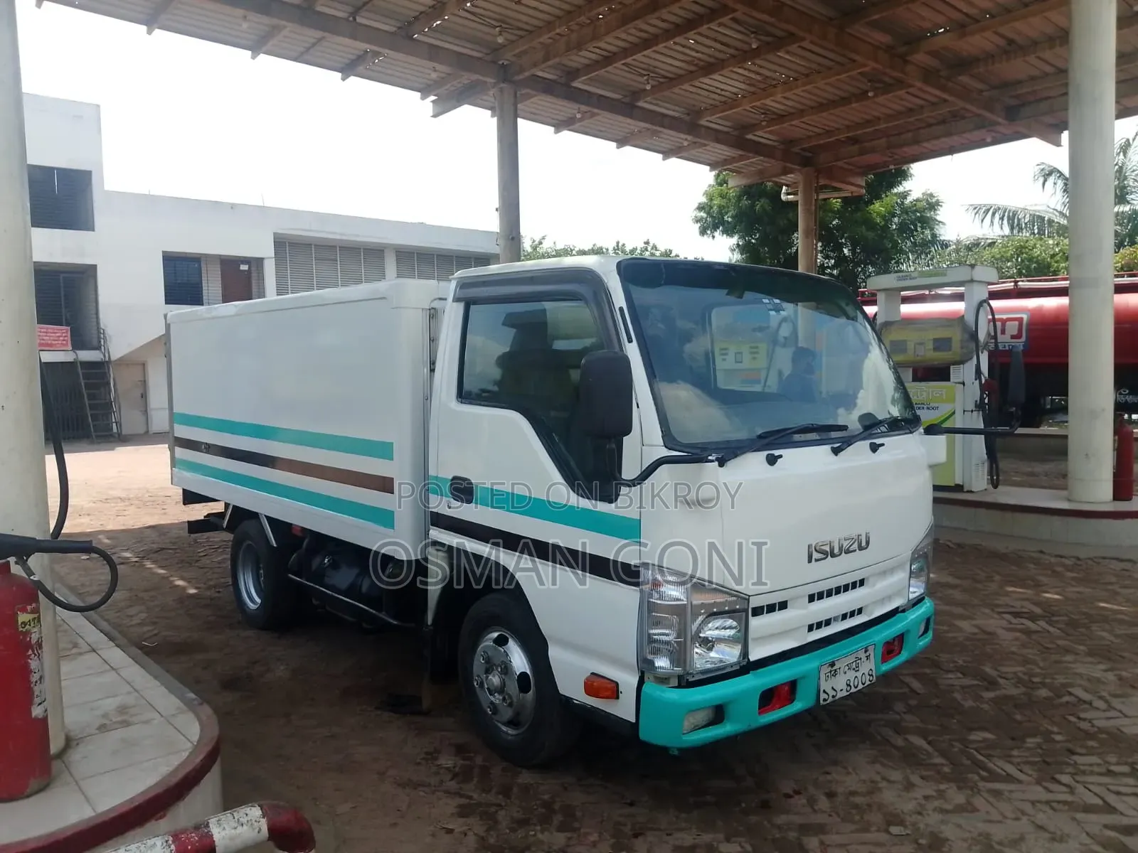 Isuzu Freezer Van