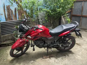 হিরো হাংক ১৫০ ২০১৬ রেড