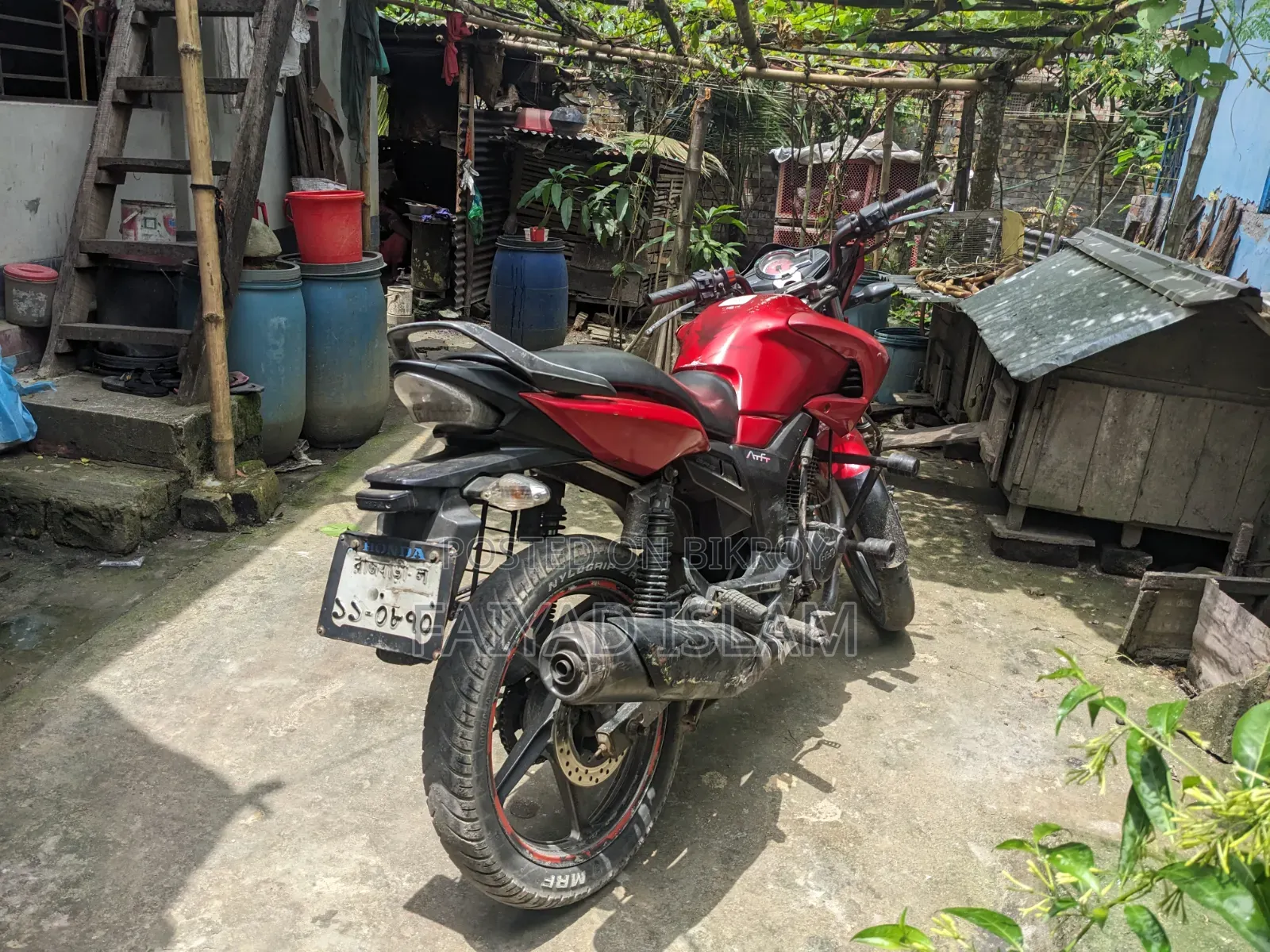 হিরো হাংক ১৫০ ২০১৬ রেড