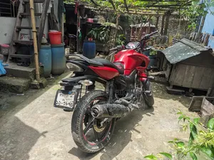 হিরো হাংক ১৫০ ২০১৬ রেড