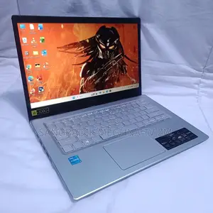 Laptop Acer 4GB Intel SSD 500GB
