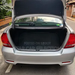 টয়োটা অ্যালিয়ন ২০০৫ সিলভার