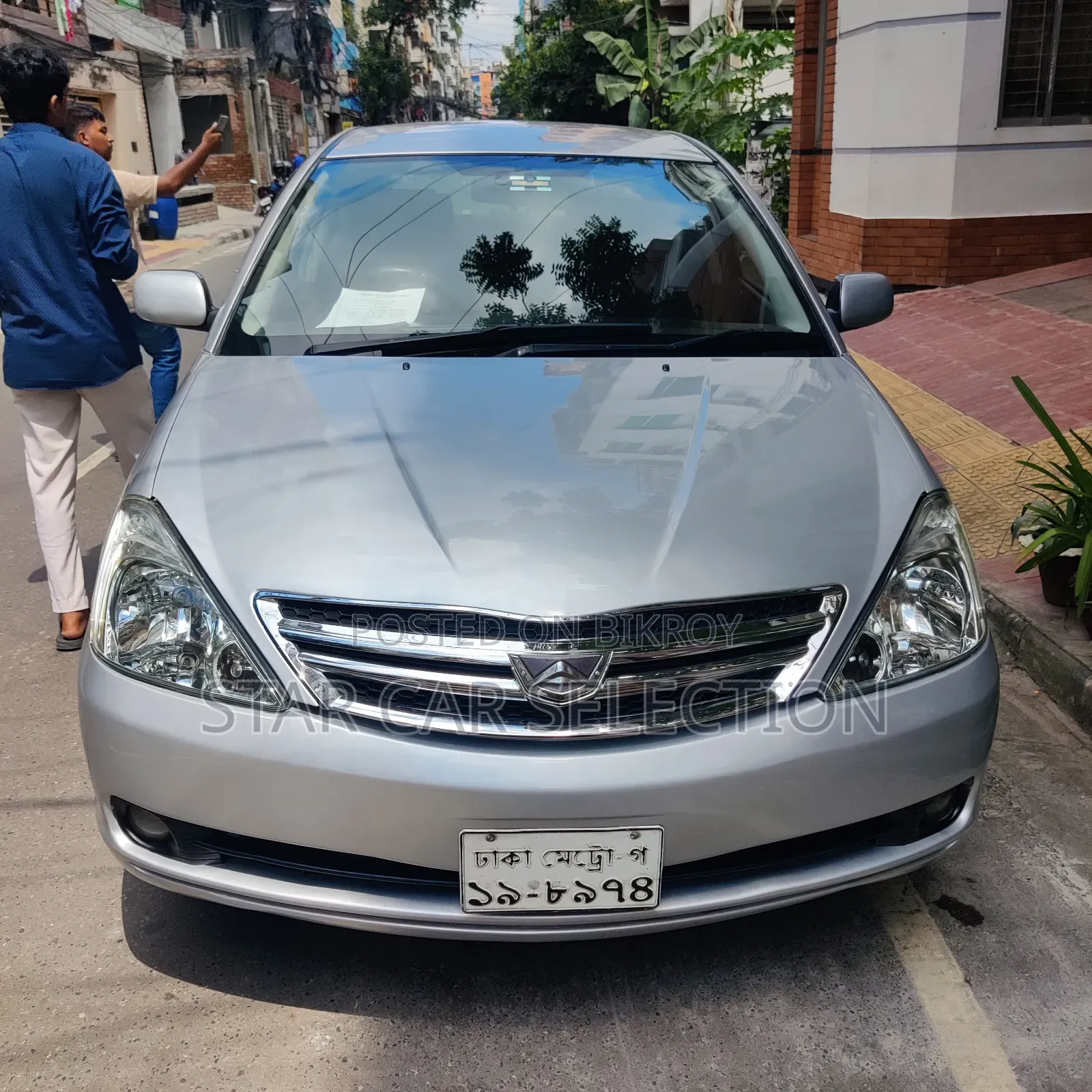 টয়োটা অ্যালিয়ন ২০০৫ সিলভার