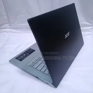 Laptop Acer 4GB Intel SSD 500GB