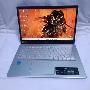 Laptop Acer 4GB Intel SSD 500GB