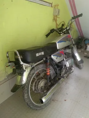 Yamaha 1995 White