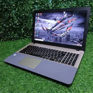 Laptop ASUS 4GB Intel SSD 500GB