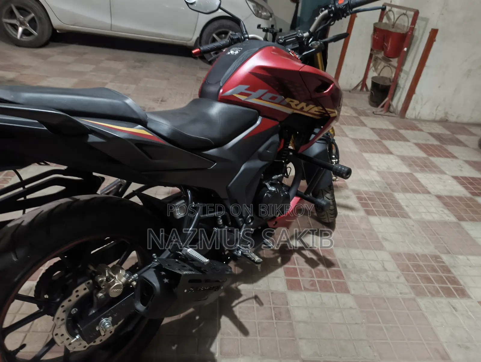 Honda Hornet 2.0 2024 Red