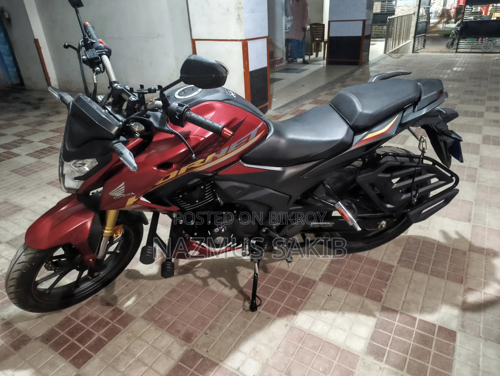 Honda Hornet 2.0 2024 Red