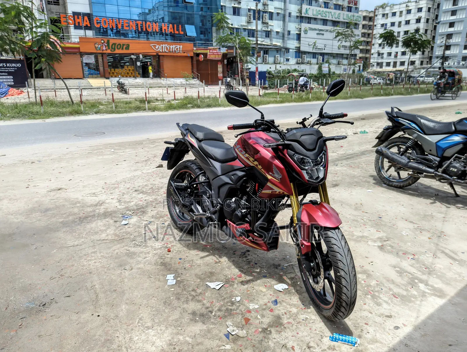 Honda Hornet 2.0 2024 Red