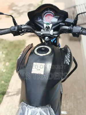 Hero Hunk 2025 Black