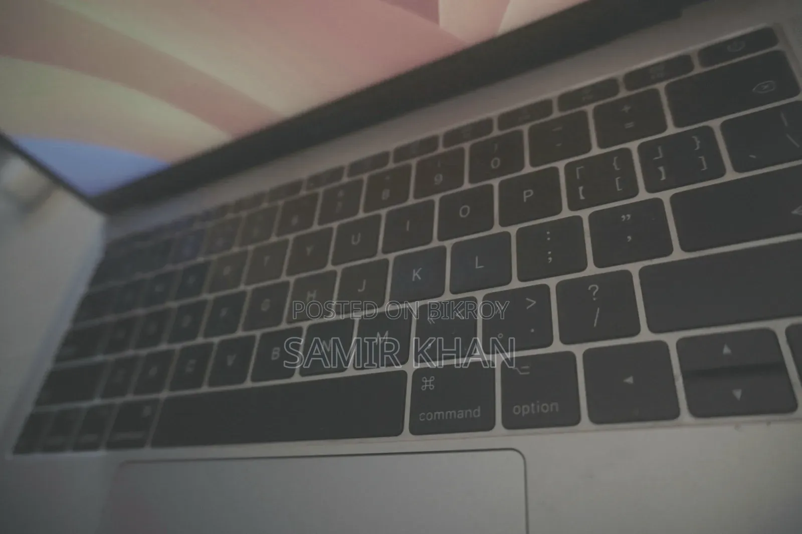 Laptop Apple MacBook Pro 2017 8GB Intel Core i5 SSD 512GB