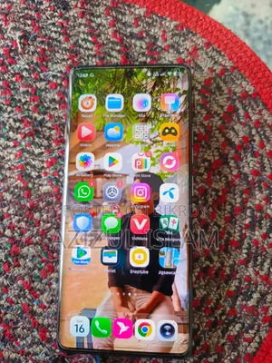 টেকনো ক্যামন ৪০ প্রো ৪জি ২৫৬ জিবি ব্ল্যাক