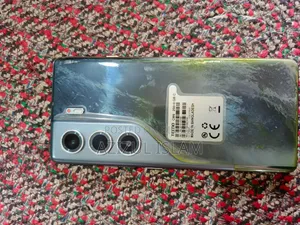 টেকনো ক্যামন ৪০ প্রো ৪জি ২৫৬ জিবি ব্ল্যাক