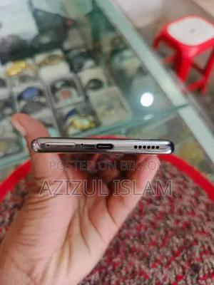 টেকনো ক্যামন ৪০ প্রো ৪জি ২৫৬ জিবি ব্ল্যাক