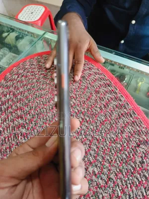 টেকনো ক্যামন ৪০ প্রো ৪জি ২৫৬ জিবি ব্ল্যাক