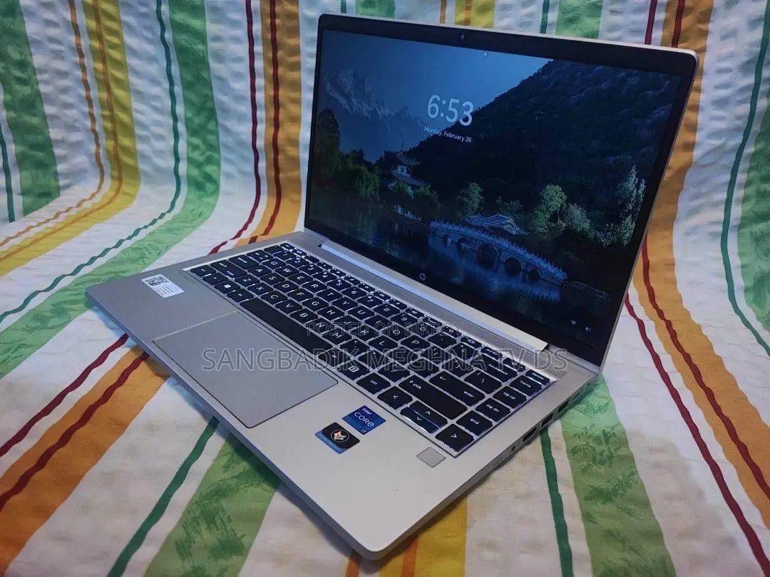 Laptop HP 8gb Amd Ryzen SSD 512gb