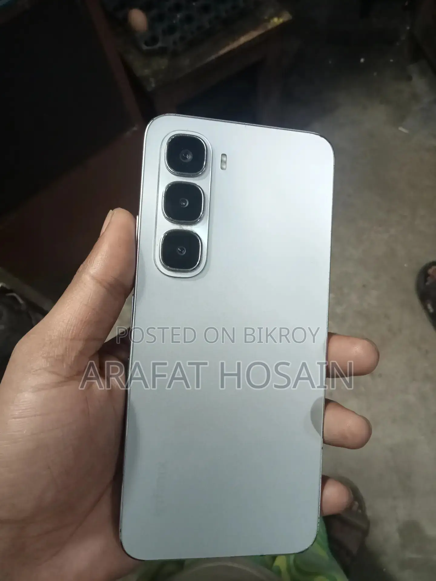 Infinix Hot 60i 128 GB Silver