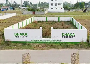 150ft Expressway 3 Katha South at Sector-28