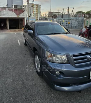 Toyota Kluger 2005 Gray