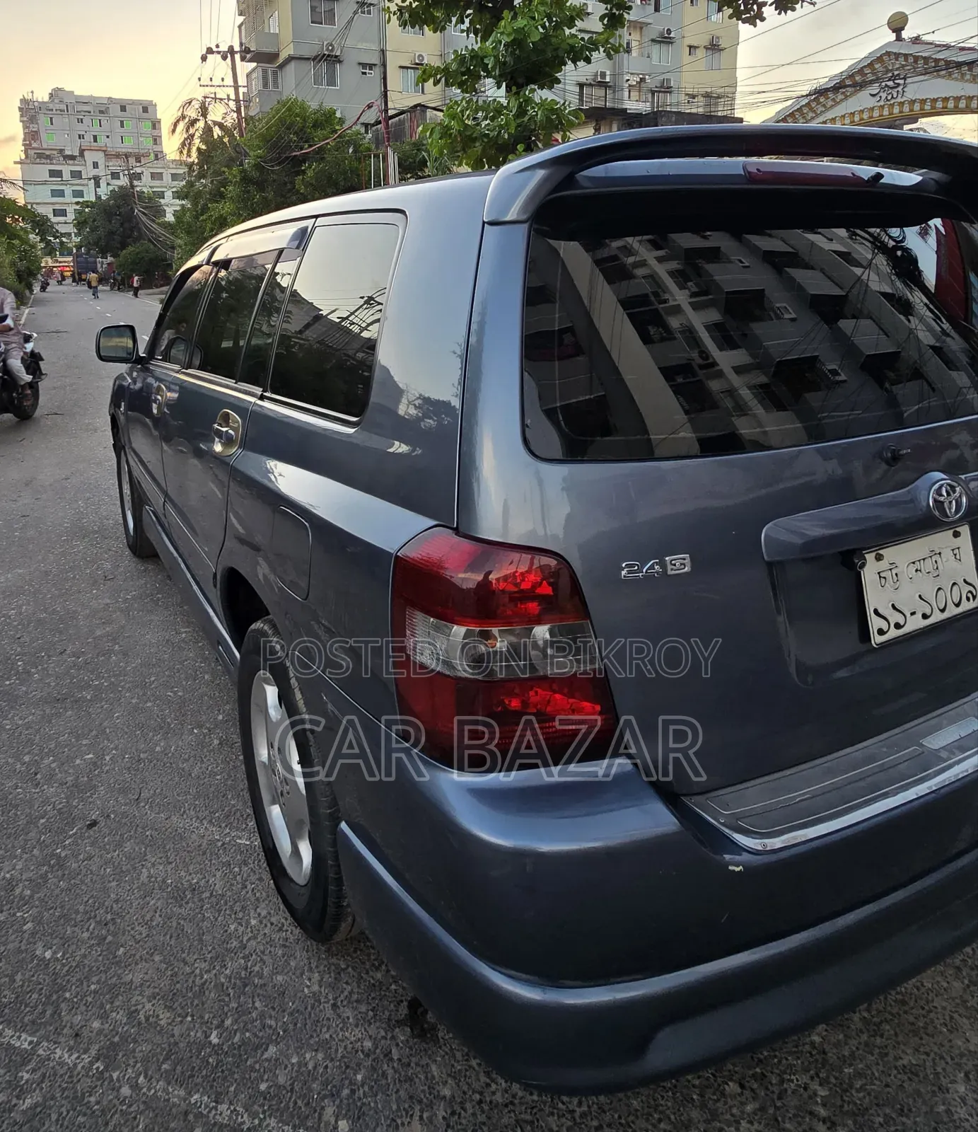 Toyota Kluger 2005 Gray