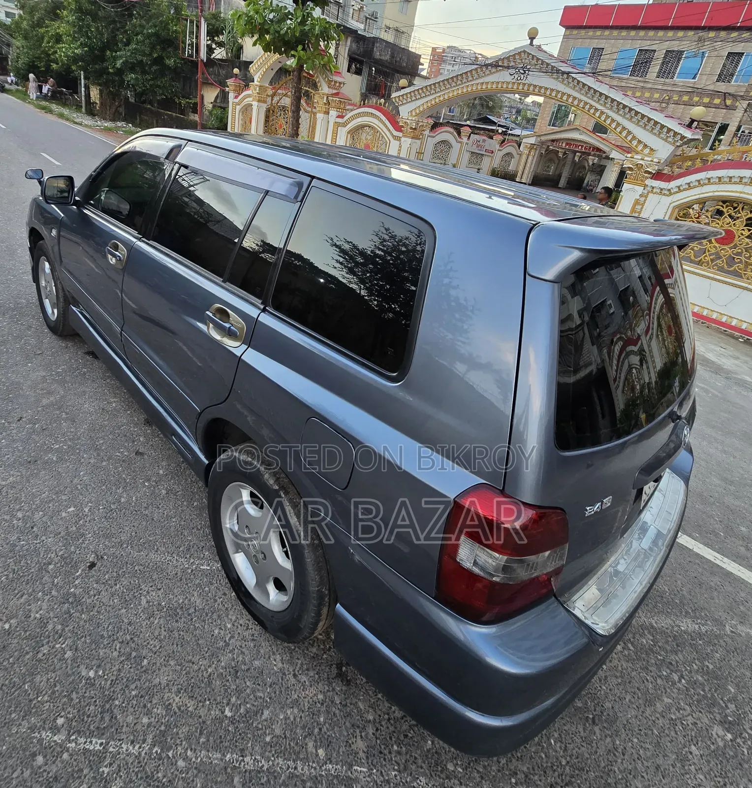 Toyota Kluger 2005 Gray
