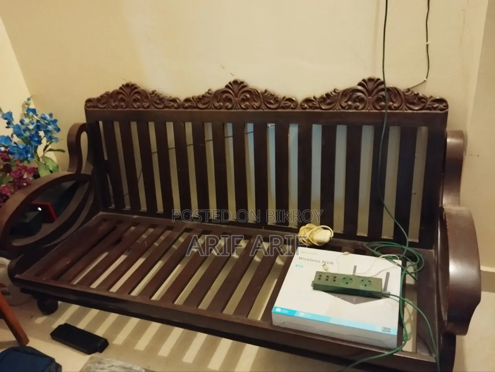 সেগুন কাঠের সোফা সেট ৫ সিট ৩টি টি টেবিল সহ