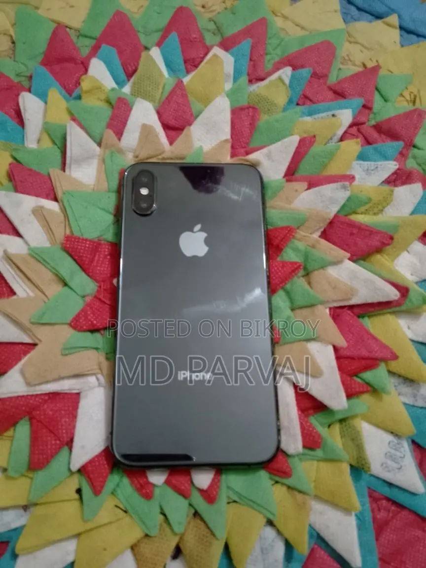 অ্যাপল আইফোন এক্সএস ২৫৬ জিবি ব্ল্যাক
