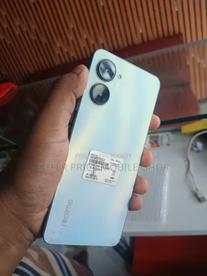 রিয়েলমি ১০ প্রো ১২৮ জিবি কালো
