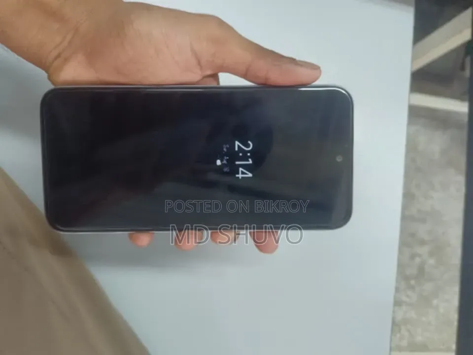 নতুন টেকনো স্পার্ক ৫০ প্রো ২৫৬ জিবি সাদা