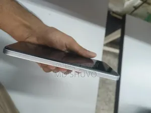 নতুন টেকনো স্পার্ক ৫০ প্রো ২৫৬ জিবি সাদা