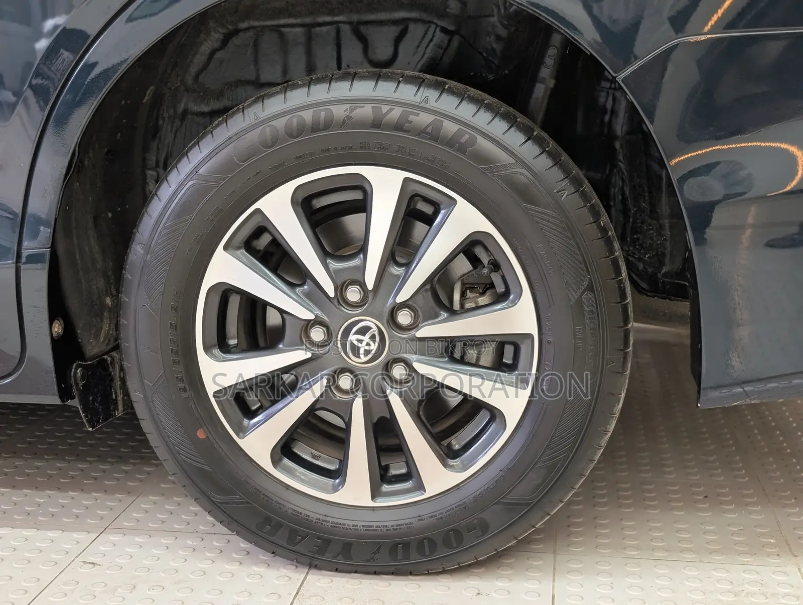 Toyota Esquire 1.8 FWD Hybrid (7 seater) 2020 Blue