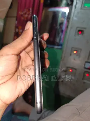 অ্যাপল আইফোন ৮ ৬৪ জিবি কালো