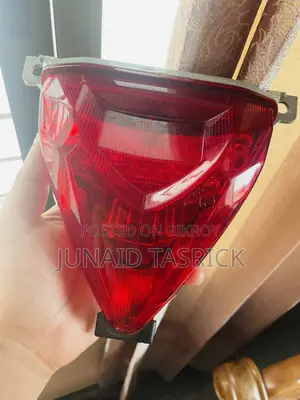 জিক্সার স্টক ব্যাকলাইট