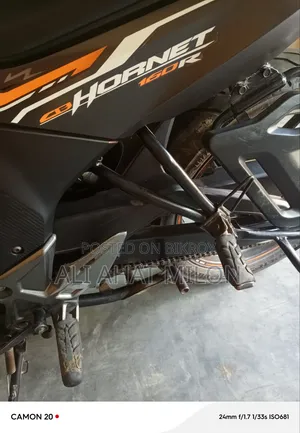 Honda Hornet 2021 Yellow